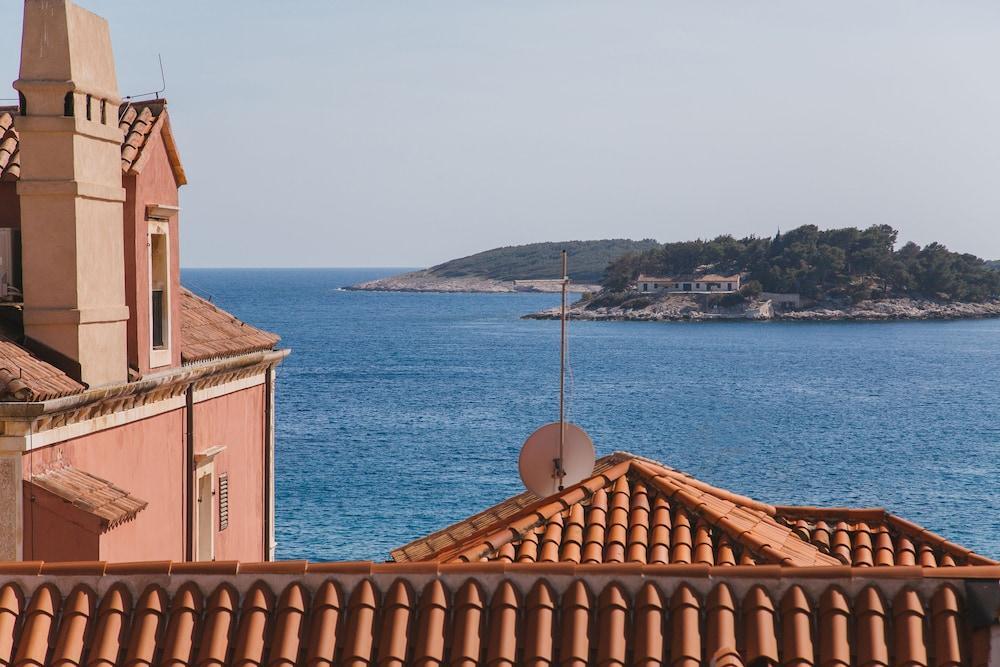 Park Hvar Хвар Екстер'єр фото