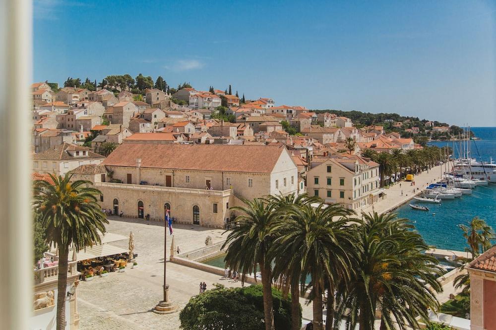 Park Hvar Хвар Екстер'єр фото
