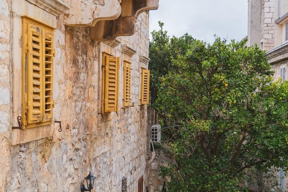 Park Hvar Хвар Екстер'єр фото