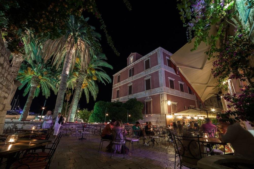 Park Hvar Хвар Екстер'єр фото